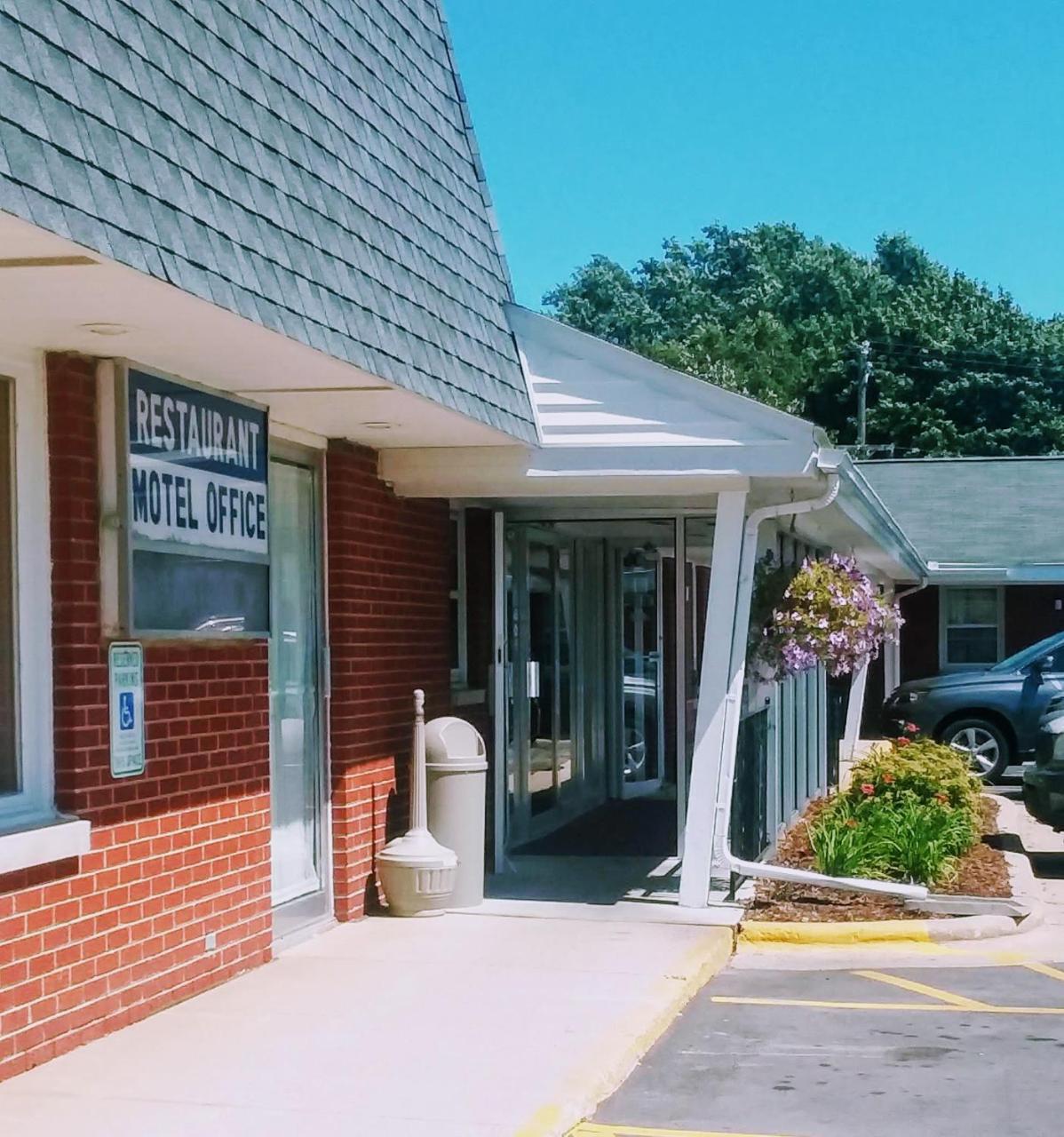 Bay Motel Green Bay Exterior photo